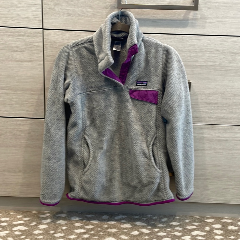 Patagonia fleece pullover